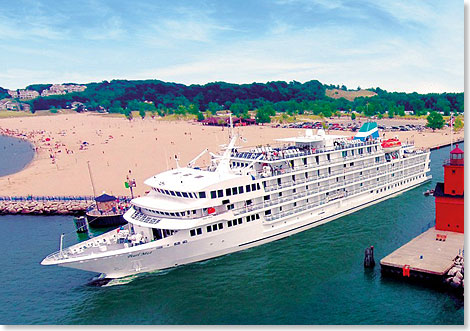 Die PEARL MIST von Pearl Seas Cruises. 